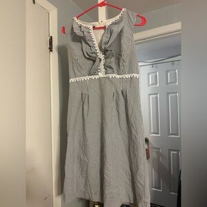 Classy Nine West size 6 seersucker dress